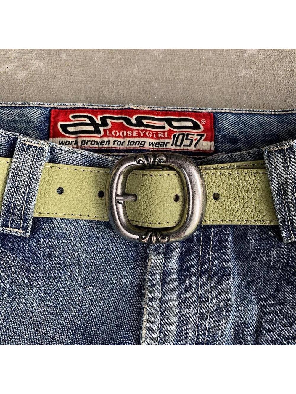 Y2k style Green leather belt with silver buckle. Nice simplistic style. 39 - Picture 4 of 8